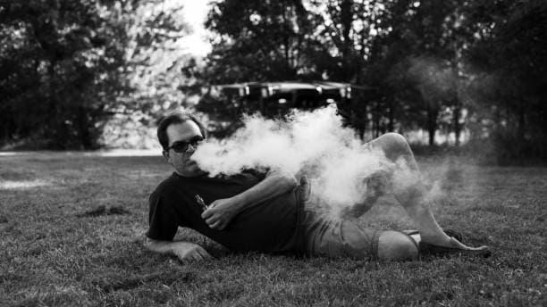 E Zigarette ohne Nikotin beim Stillen nutzen und die Vorteile von E Zigarette ohne Nikotin für stillende Mütter entdecken