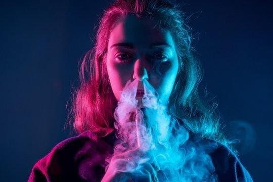 dominikanische republik e zigarette, Einfuhrregeln und Kaufberatung für Reisende sowie sichere Nutzungstipps