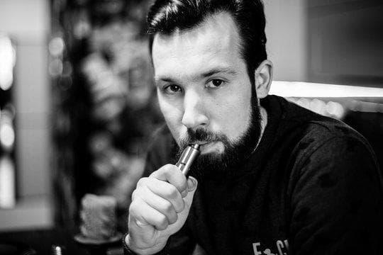 E Zigarette wiederverwendbar entdecken Tipps zur Nutzung einer wiederverwendbaren E Zigarette